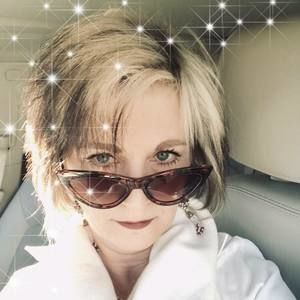 Meet your Posher, Paula